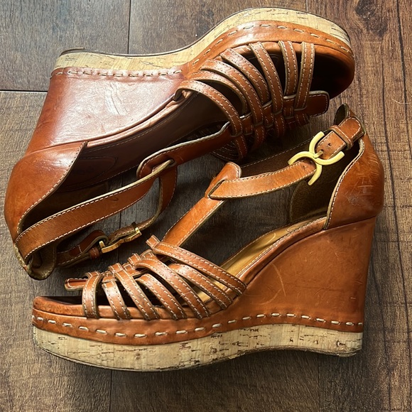 Chloe Tan Leather Double C Buckle T Strap Cork Wedge Platform Sandals - Picture 3 of 14